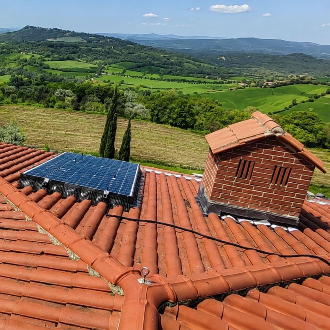 Impianto fotovoltaico di una PMI prima e dopo la barriera BirdSun — dopo