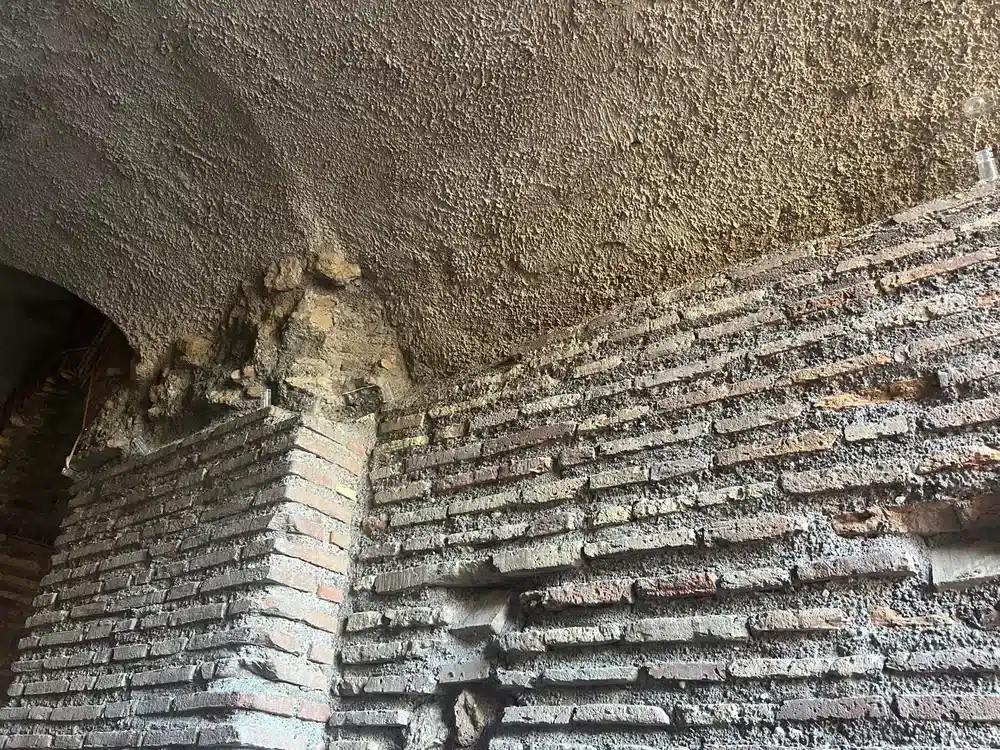 Supporti FlyAway installati sulla volta della torre di Porta Asinaria